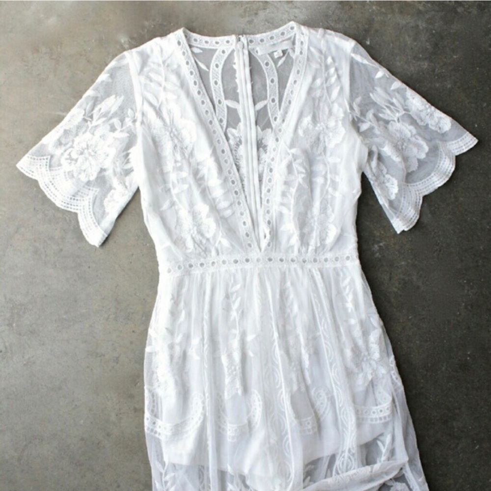 NEW White Crotchet Romper Maxi - Picture 2 of 4
